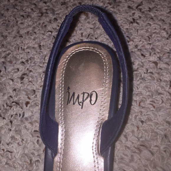 Blue Pattern Heels - Picture 3 of 5